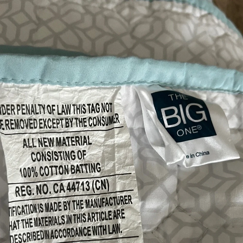 F/Q, The Big One, Quilted Bedding - Picture 4 of 5